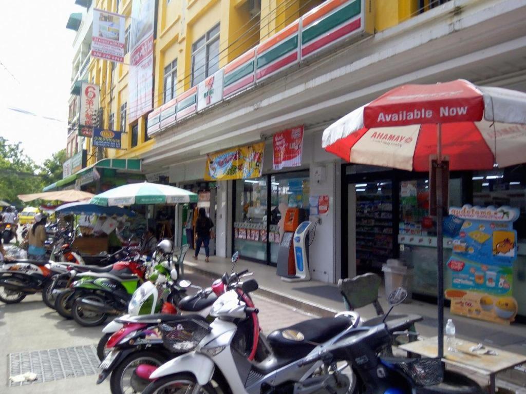 아리야 부티크 룸 호텔 Patong 외부 사진
